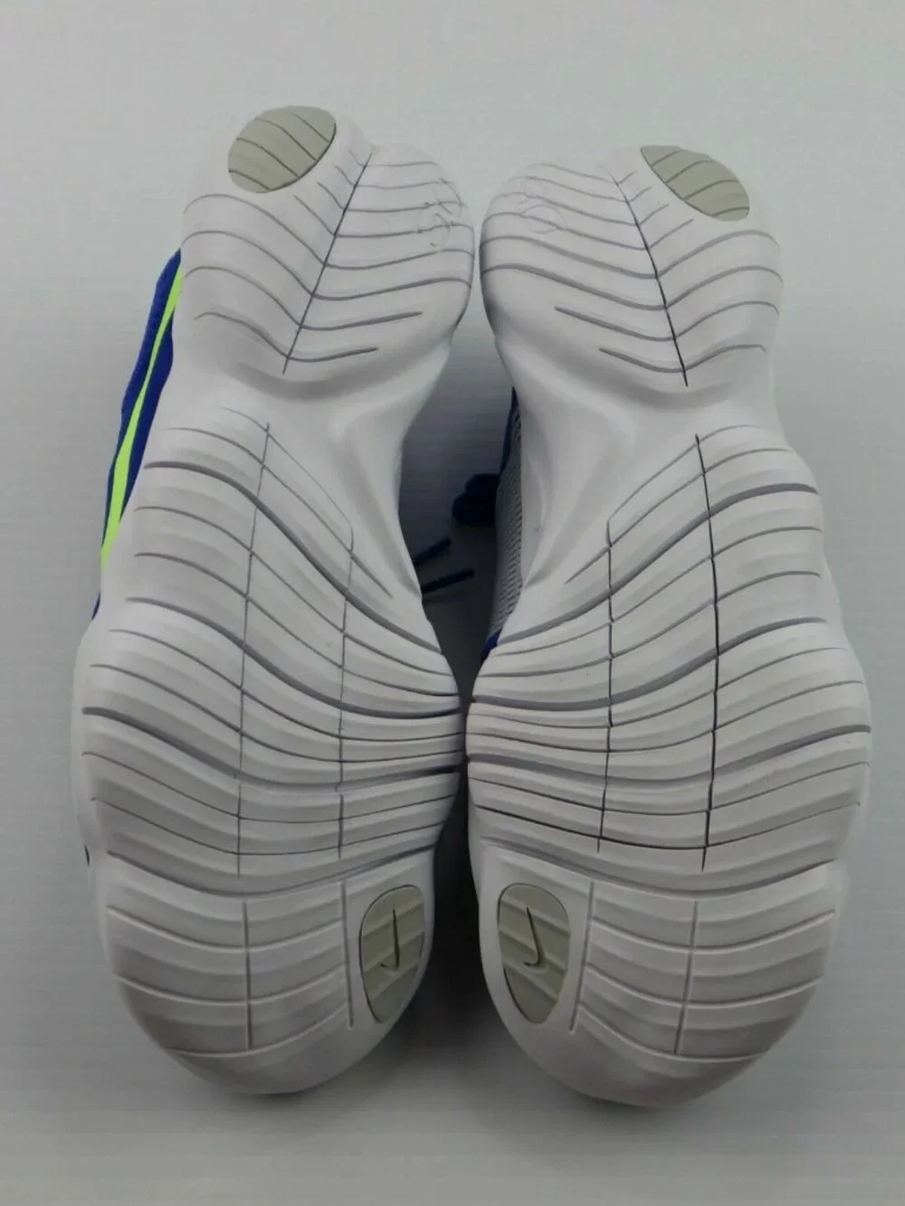 Nike Free RN 5.0 (GS)  Girls Comfortable Running Shoes CJ2079 400 Top off box